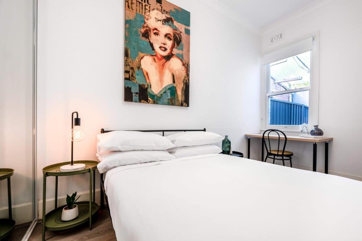 Contemporary 2-bed House In Trendy Enmore Holiday home *