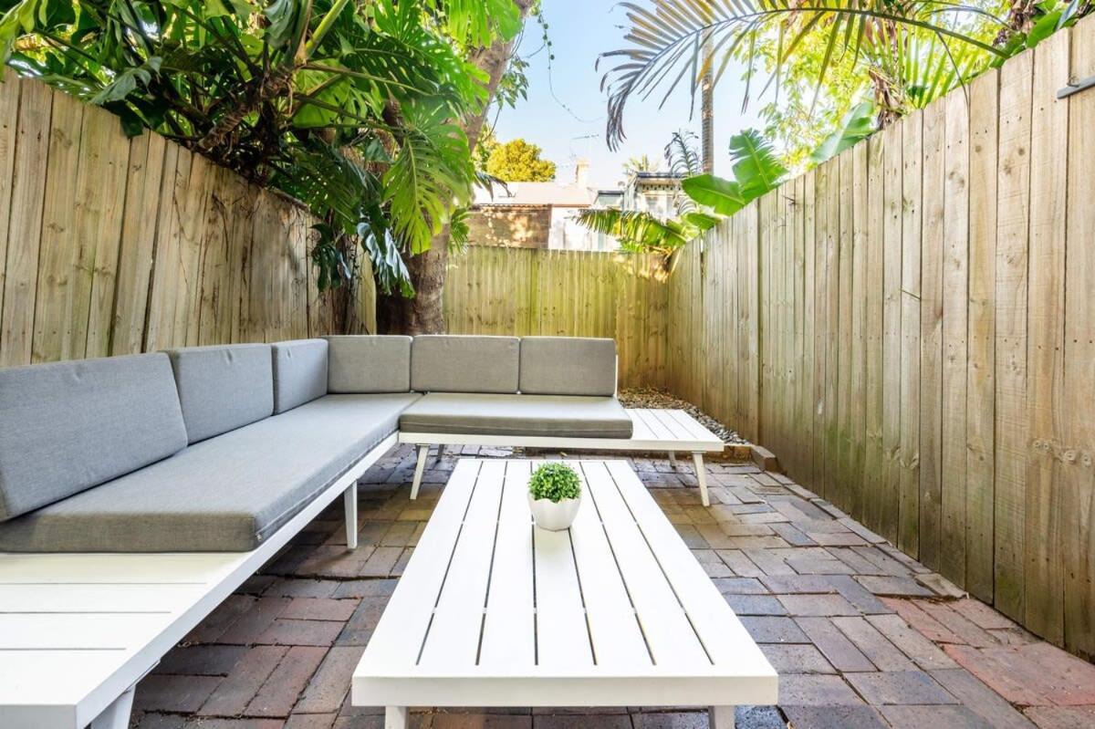 Holiday home Contemporary 2-bed House In Trendy Enmore Sydney