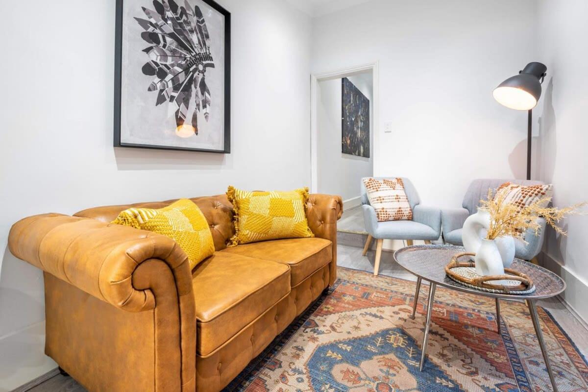 Holiday home Contemporary 2-bed House In Trendy Enmore Sydney